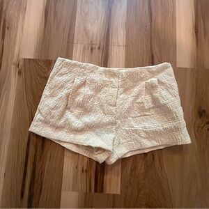 H&M NWT Off white crinkle mini shorts